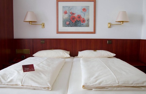 Gartow Hotel | Hotel Seeblick Garni