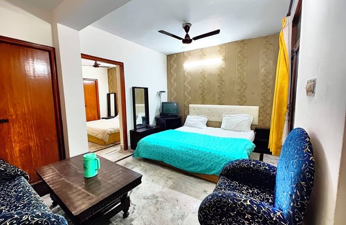 Tallital Hotel | Hotel Shah Guest House Nainital