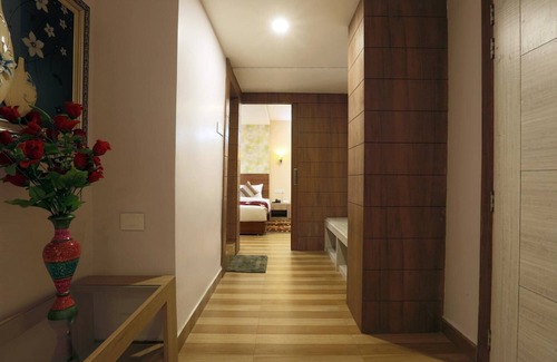 Paltan Bazaar Hotel | Hotel SJ International