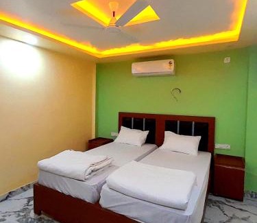Bodh Gaya Hotel | Hotel THE PRINCE Bodh Gaya Near Temple & The Great Buddha Statue Fully Air Conditioning Rooms