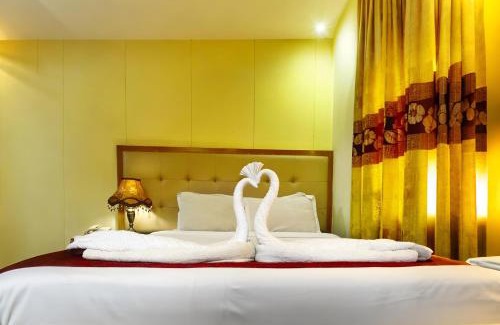Uttara Hotel | Hotel The Sky Garden