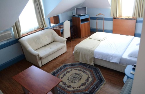 Centar Bed & Breakfast | Hotel Tomce Sofka Skopje - Triple room