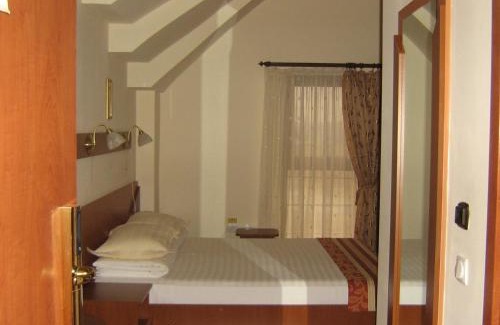 Oradea Hotel | Hotel Transit