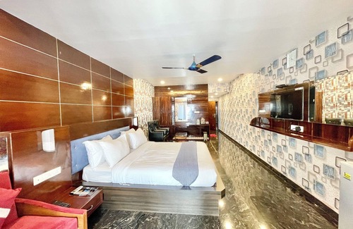 Puri Hotel | Hotel V-i sea view - Puri