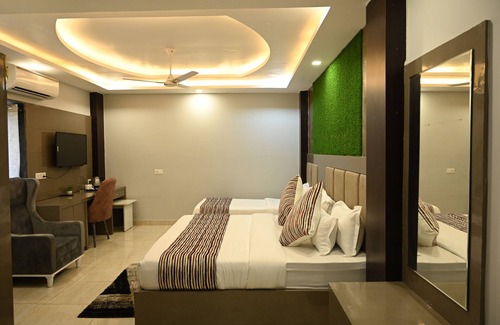 Dehradun Hotel | Hotel Vasdaa Grand