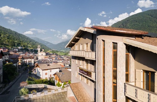 Vezza d'Oglio Hotel | Hotel Vezza Alpine Lodge & Spa
