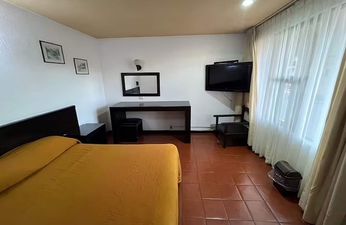 Morelia Hotel | Hotel Villa Capri, 1 cama doble 2 Huéspedes