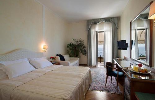 Gardone Riviera Hotel | Hotel Villa Capri