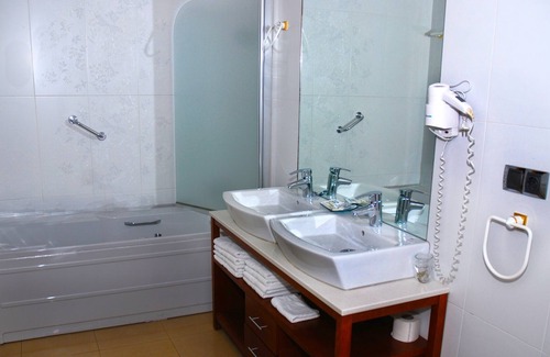 Arborbuena Hotel | Hotel Villa de Cacabelos