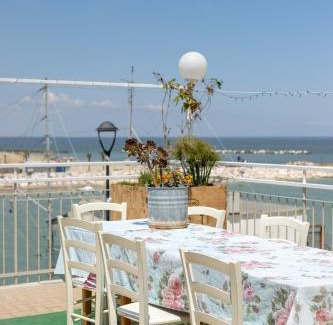 San Giuliano a Mare Hotel | Hotel Villa Maris