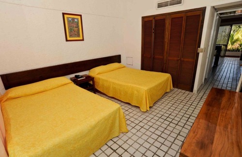 Ixtapa Hotel | Hotel Villas Paraiso/room 12