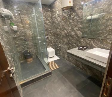 Ambala Hotel | Hotel Wedcation By Tivoli - Ambala