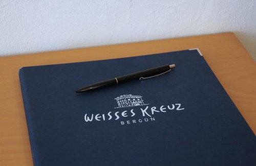 Berguen Hotel | Hotel Weisses Kreuz Bergün