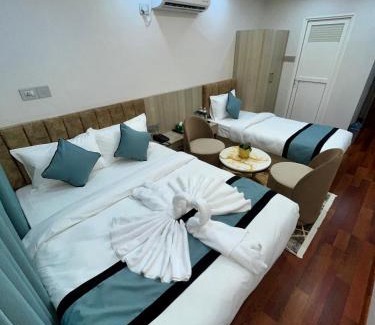 Sinamangal Hotel | Hotel Yuvan