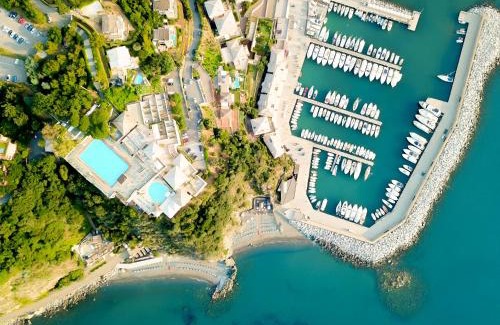 Arenzano Hotel | HOTIDAY Room Collection - Arenzano