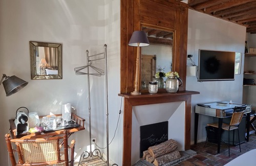 Honfleur Apartment | Houdaille 1 - Bright Suite overlooking the Port of Honfleur