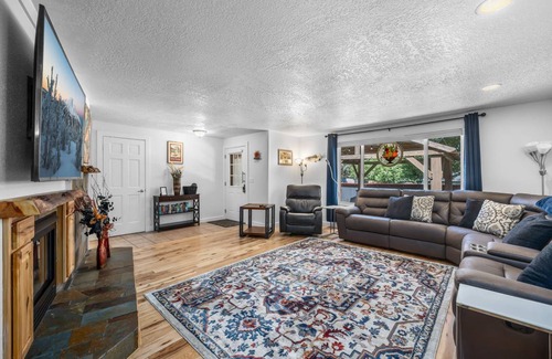 Southeast Bend House | House ∙ 2 bedrooms ∙ 4 guests