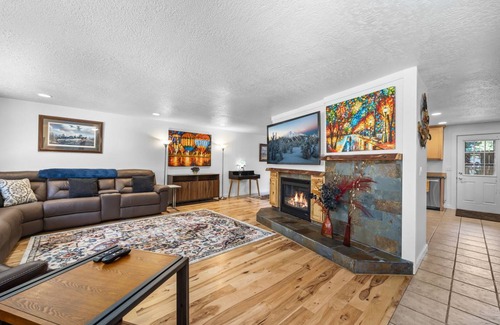 Southeast Bend House | House ∙ 2 bedrooms ∙ 4 guests
