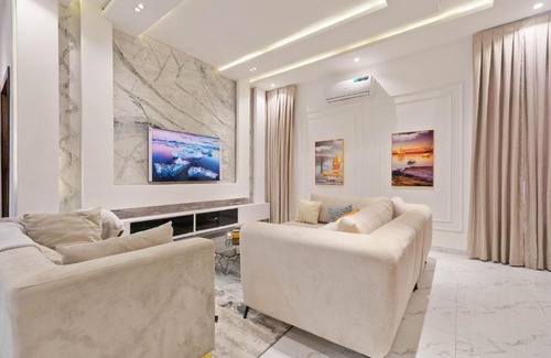 Ofin Apartment | House 20 apartment and short let
