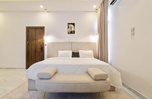 Ofin Apartment | House 20 apartment and short let