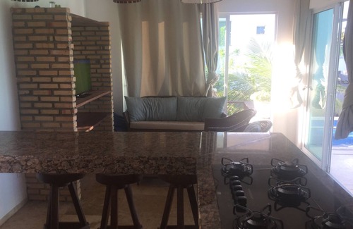 Flecheiras House | House 3 suites, Deck, Barbecue, Swimming Pool, Jacuzzi and Sea View 200m from the beach