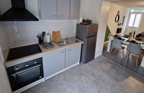 Feignies House | House-Basic-Ensuite with Shower-Terrace