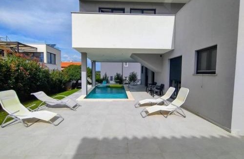 Banjole House | House Dusa