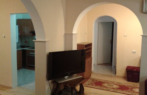 Sutomore House | House for rent in Sutomore
