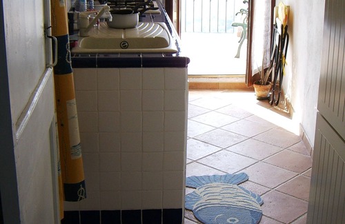 Lingueglietta House | House in ancient medieval village with terrace and beautiful sea view