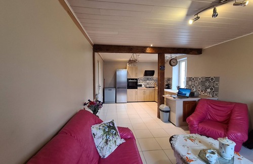 Orsennes Cottage | House in Berry with enclosed garden near Lake Eguzon