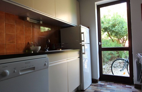 Collioure House | House in quiet residence with swimming pool, tennis, 10 minutes from the beach.