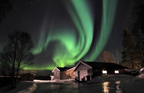 Lyngen House | House in the heart of the Lyngen Alps with Best view