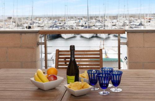 Varazze Apartment | House in the port of Varazze 4 guests-Wi-Fi-Netflix 2 bedrooms very exclusive