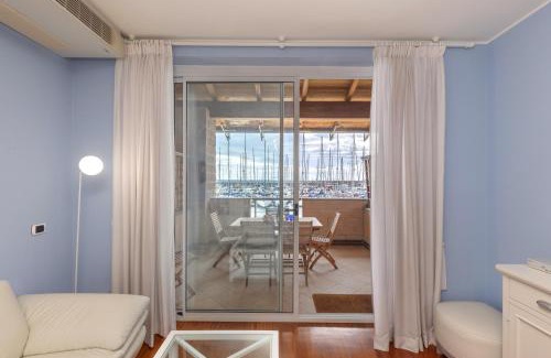 Varazze Apartment | House in the port of Varazze 4 guests-Wi-Fi-Netflix 2 bedrooms very exclusive