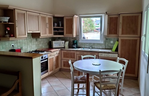 Plougrescant House | House just a stone's throw from the beach