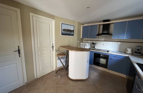 Donville-les-Bains House | House located in the city center and close to the beach