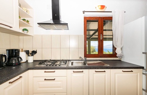 Supetar House | House Mario (10878-K1) - Supetar - island Brac