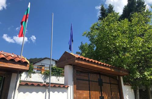 Shipka Villa | House Mirlevi