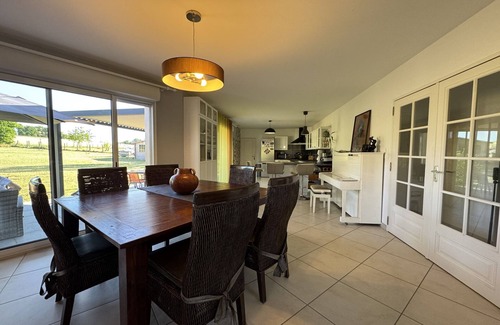 Montfort-le-Gesnois House | House near Le Mans Circuit with Garden