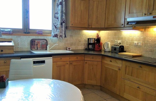 Villard-de-Lans Ski Chalet | HOUSE * neat, bright, quiet, TB bedding, TB VIEW