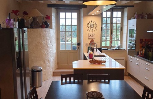 Boce House | House of CHARACTER, large garden PRIVATE SWIMMING POOL not overlooked, IDEAL FOR A FAMILY