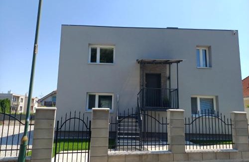 Samorin House | House Rafo