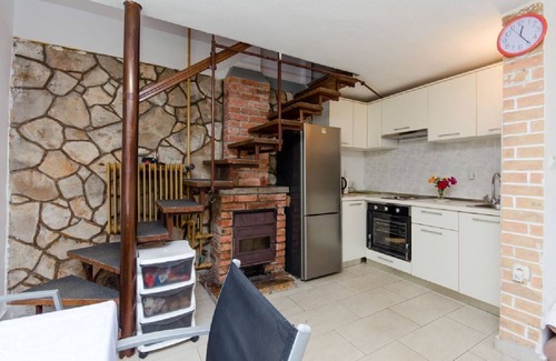 Ivan Dolac House | House Renato