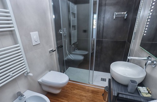 Municipio 5 Bed & Breakfast | HOUSE RENOVATION NEARBY BARI'S CENTER, SEA AND