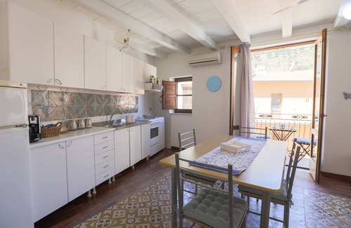 Castellammare del Golfo House | House with character