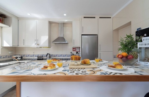 Paranhos Apartment | House w Parking | Polo Universitário by HostWise