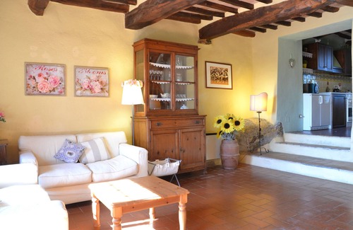 Castellina in Chianti House | House with swimming pool. Medieval village in the heart of Chianti Classico