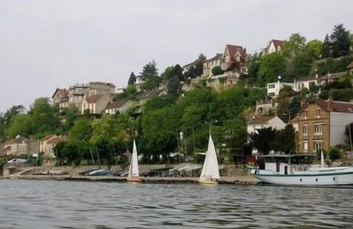 La Frette-sur-Seine House | House with garden by the Seine, 60m2.