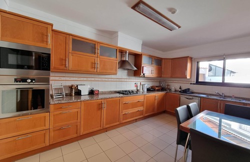 Imaculado Coracao de Maria House | House With Great Sea View, Parking & Barbecue