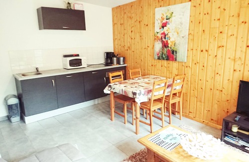 Pleumeur-Bodou Apartment | House with heated pool 3 km from the beach